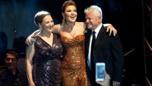 MARMARİS TURİZM SEZON FİNALİNİ GÜLBEN ERGEN’LE YAPTI