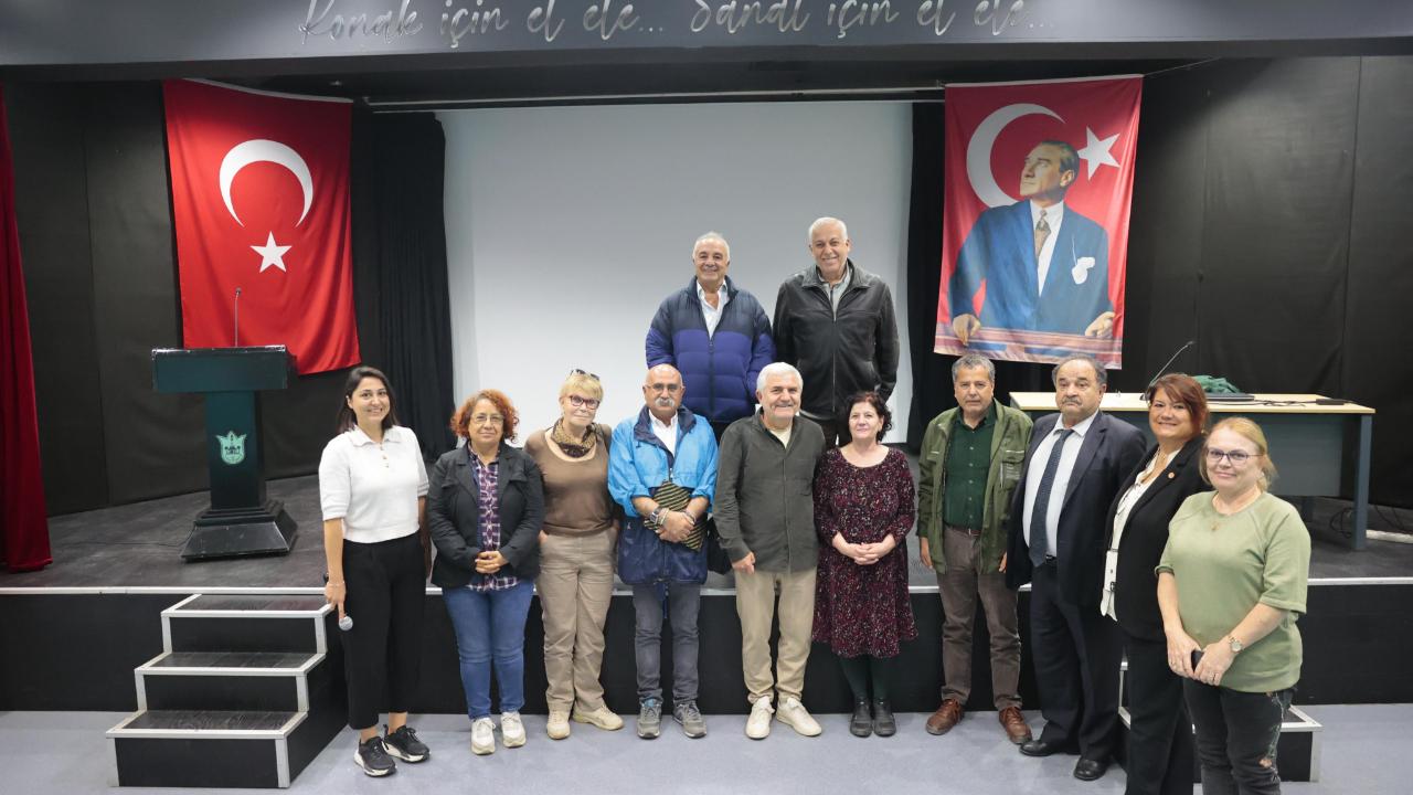 Kemeraltı’nın kent kimliğindeki rolü Kültürel Miras Söyleşileri’nde ele alındı