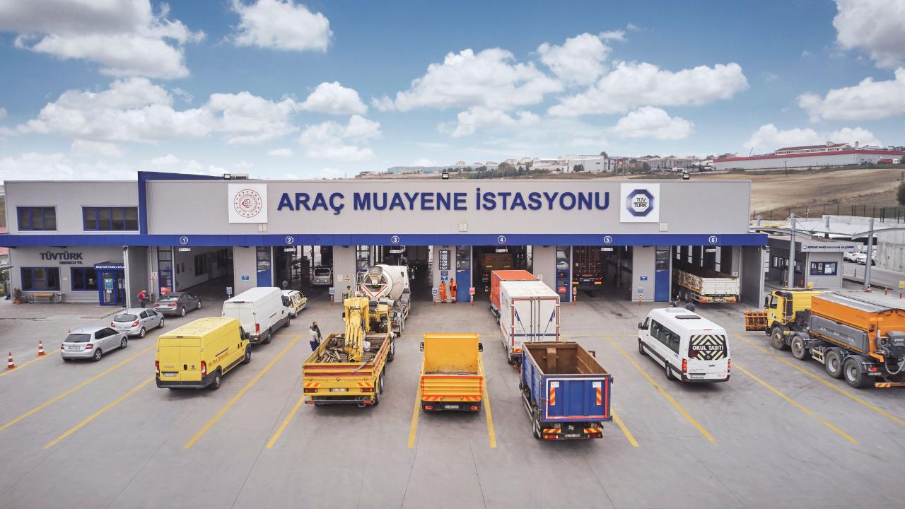 TÜVTÜRK, bayram yolculuğu öncesi araç muayenesinin önemini vurguluyor